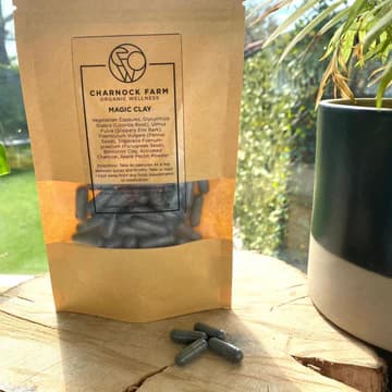 Magic Clay - Bentonite & Charcoal Detox – 100 Capsules